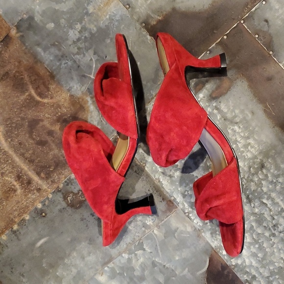 Vaneli | Red Suede Heeled Slide | Size 7.5 - Picture 6 of 14